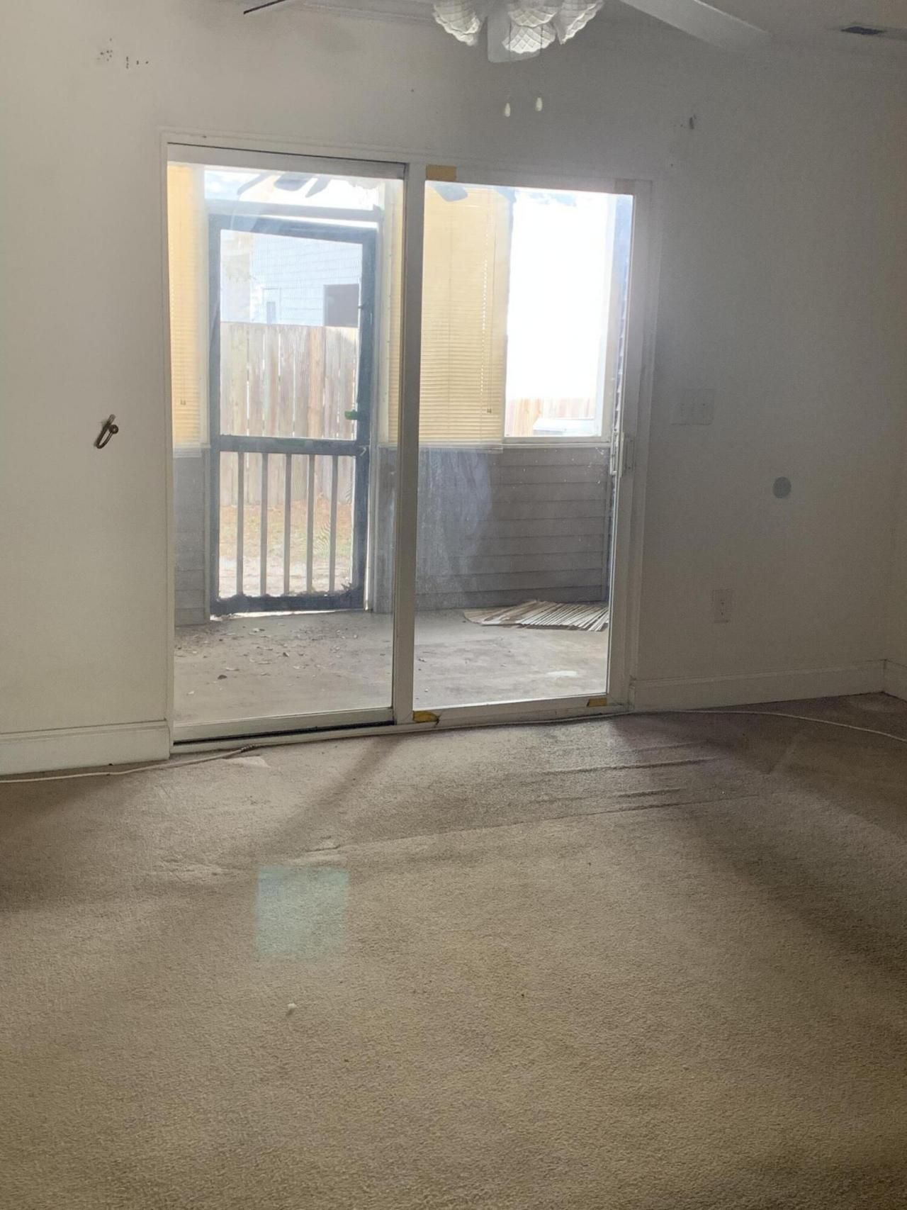 5914 Tampa Street Photo 12