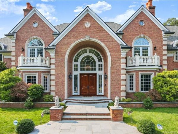 26 Pequot, New Canaan, CT 06840