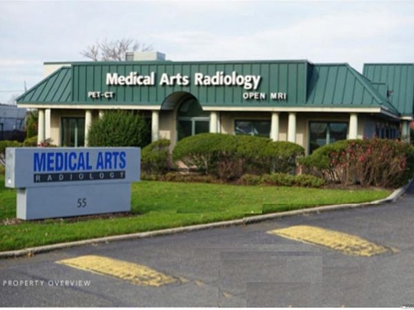 55 Veteransmemorial, Commack, NY 11725