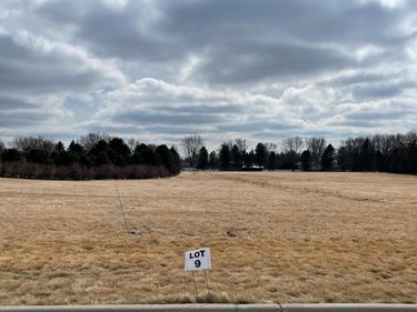 581 Hillcrest Street, Edgerton, MN 56128