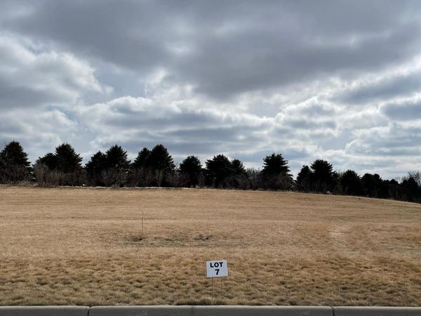 561 Hillcrest Street, Edgerton, MN 56128