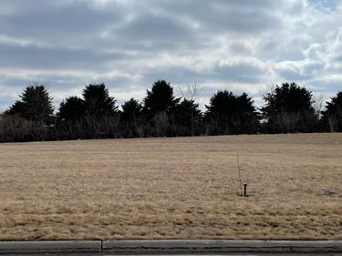 521 Hillcrest Street, Edgerton, MN 56128