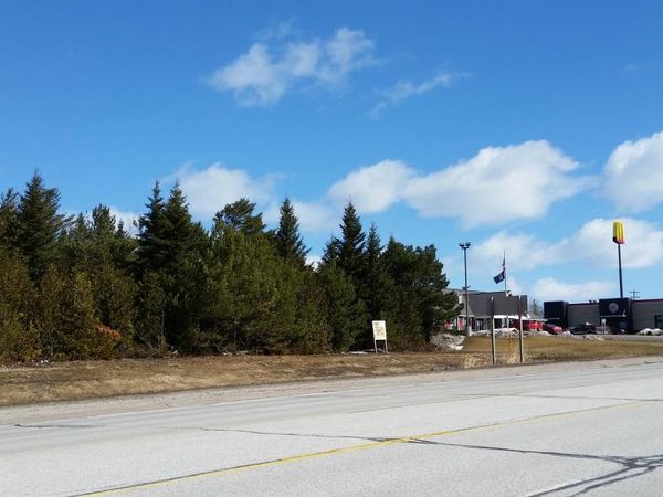 W US-2, St. Ignace, MI 49781