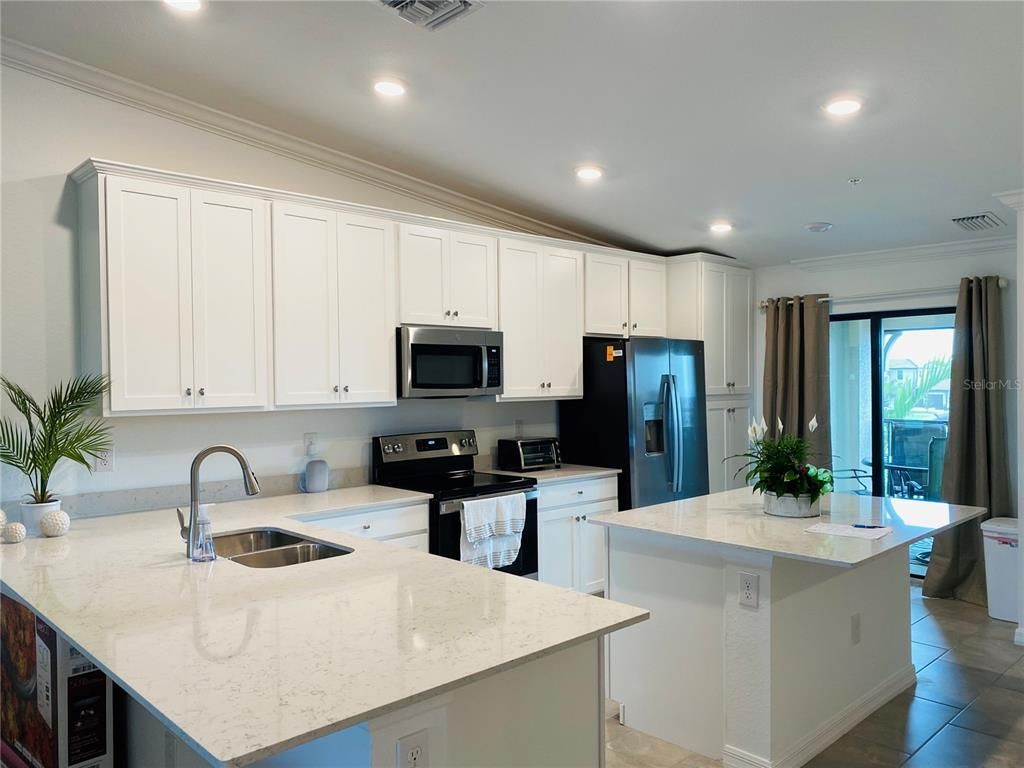 5664 Palmer Circle, Unit 202, Bradenton, FL 34211 Photo