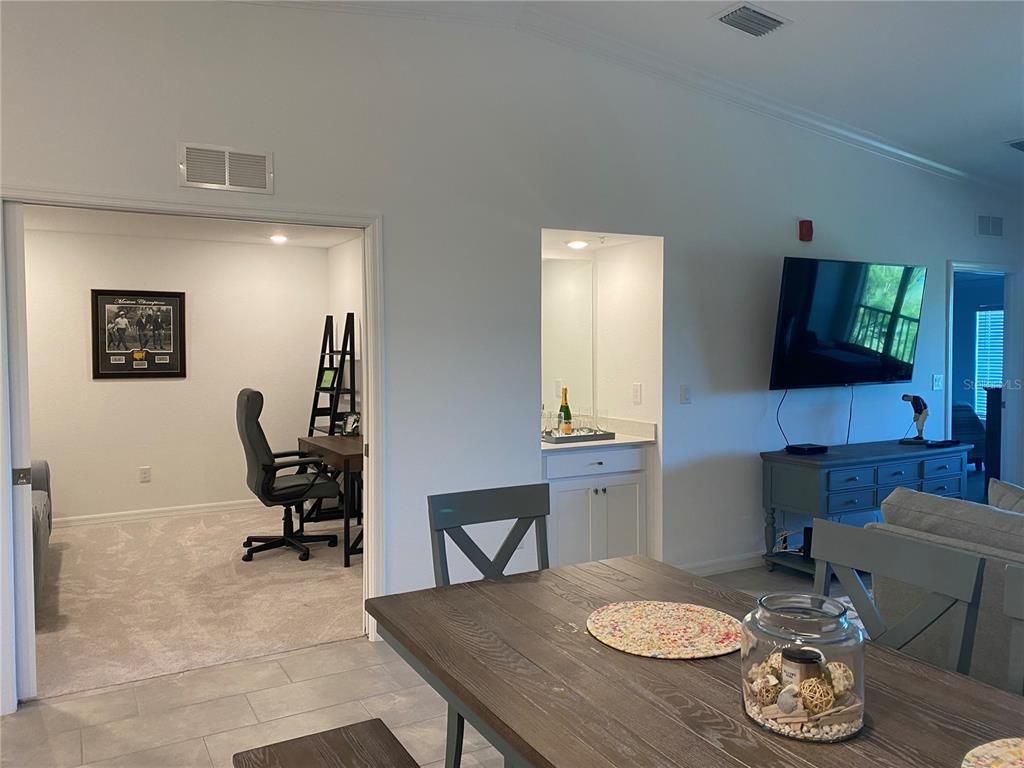 5664 Palmer Circle, Unit 202, Bradenton, FL 34211 Photo