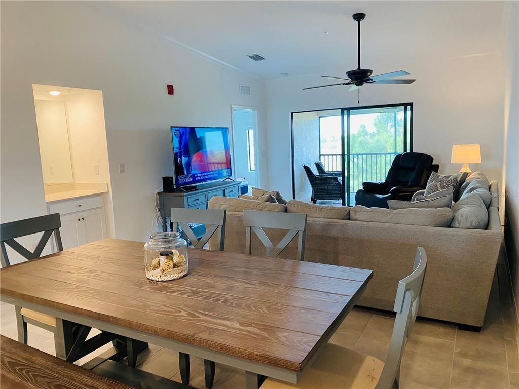 5664 Palmer Circle, Unit 202, Bradenton, FL 34211 Photo