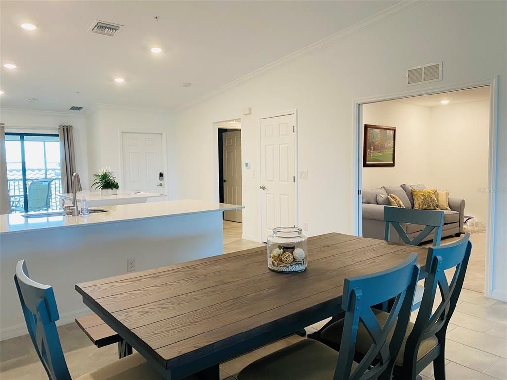 5664 Palmer Circle, Unit 202, Bradenton, FL 34211 Photo