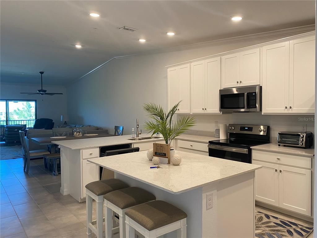 5664 Palmer Circle, Unit 202, Bradenton, FL 34211 Photo