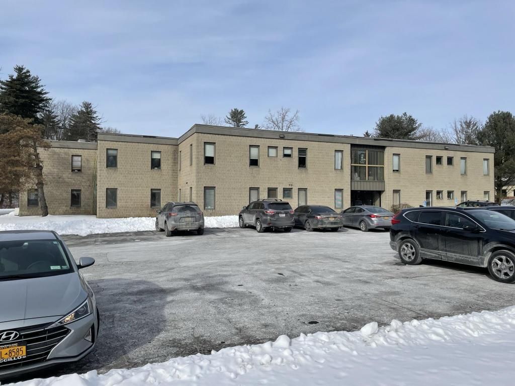 10 Mckown Road, Guilderland, NY 12084 Main Photo