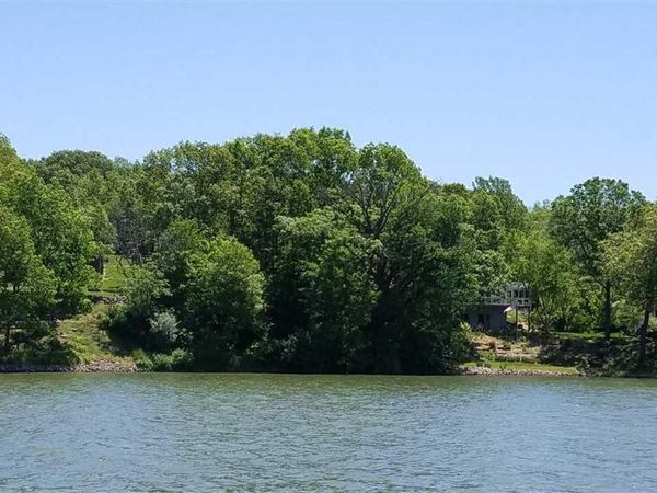 224 NORTHSHORE Place, Dahinda, IL 61428