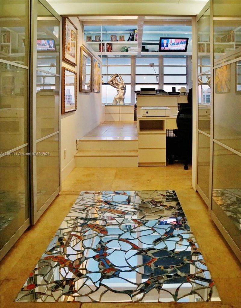 100 Lincoln Rd, Unit 1642, Miami Beach, FL 33139 Photo