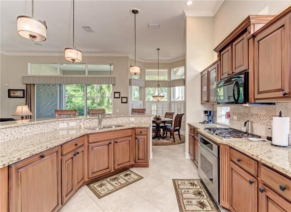 304 8th Avenue E, Palmetto, FL 34221 Photo