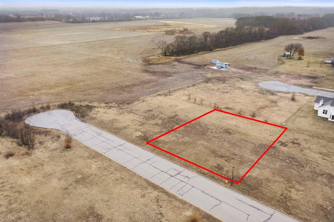 1527 Fern Lane, South Beloit, IL 61080 Main Photo