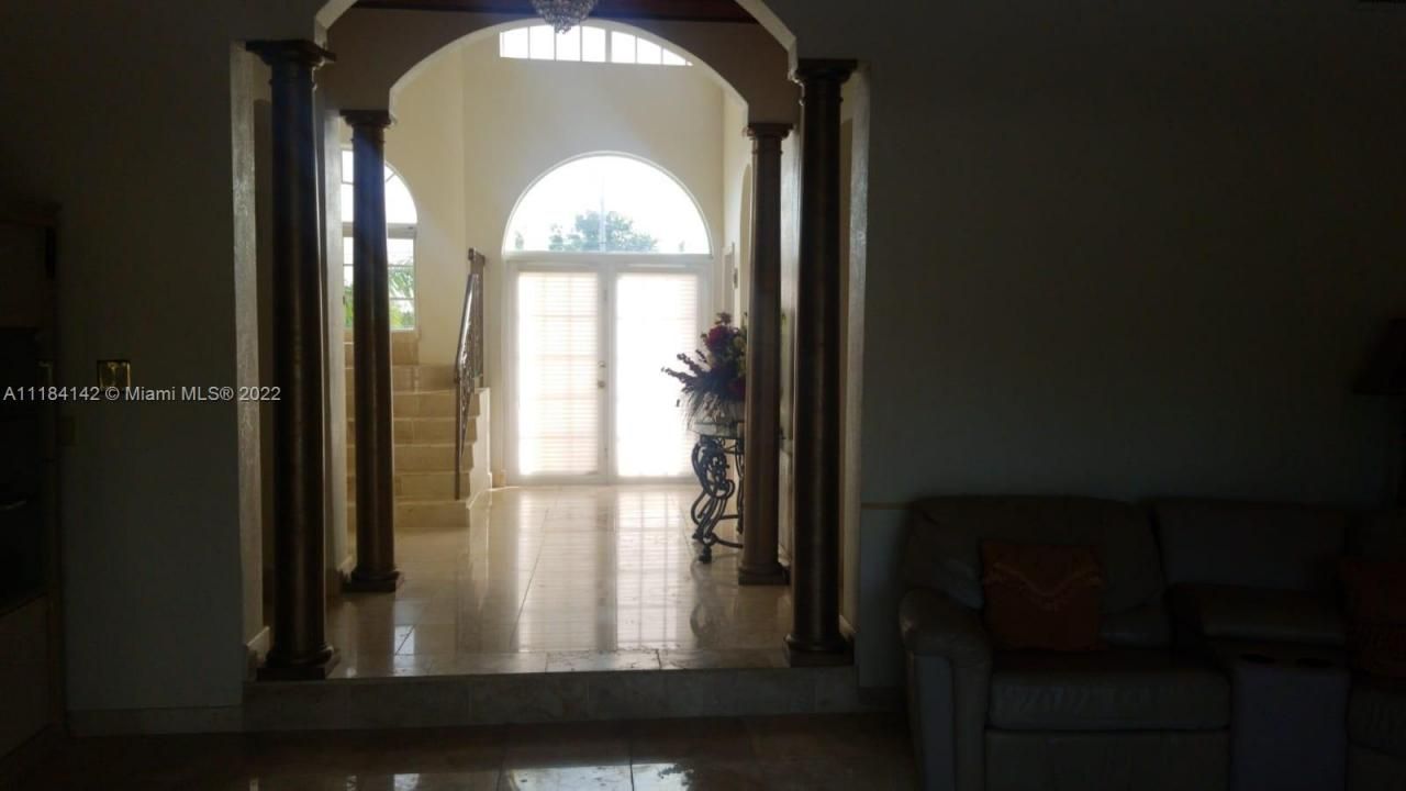#6 Bahama, ,  00000 Photo