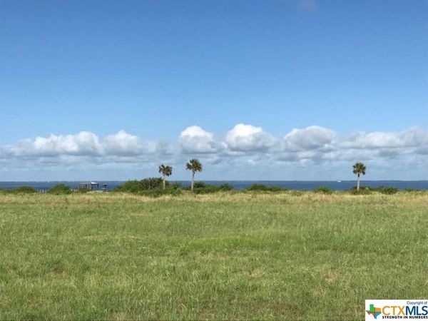 Lot 31 Blk 2 Bay Club Drive, Seadrift, TX 77983