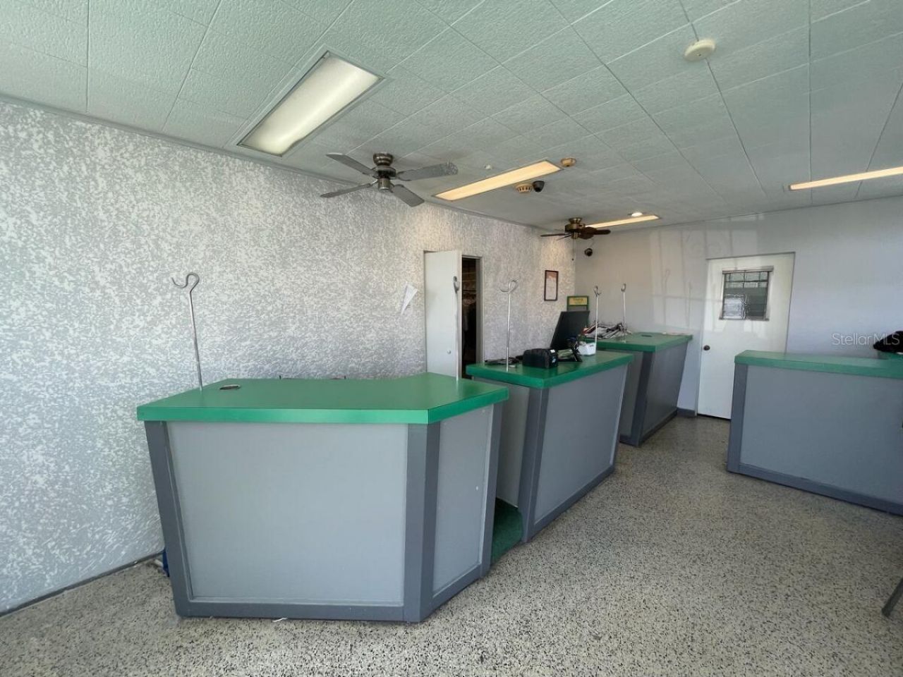 4000 Old Winter Garden Road, Orlando, FL 32805 Photo