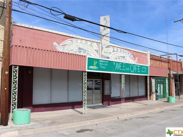 105 E Avenue E, Copperas Cove, TX 76522