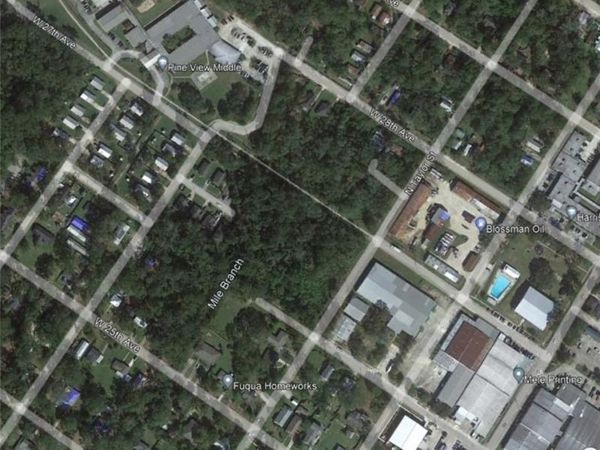 TAYLOR Street, Covington, LA 70433