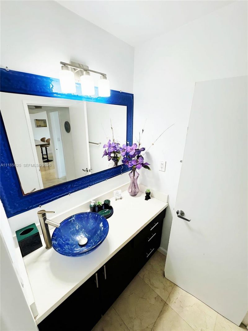 100 Lincoln Rd, Unit 1243, Miami Beach, FL 33139 Photo