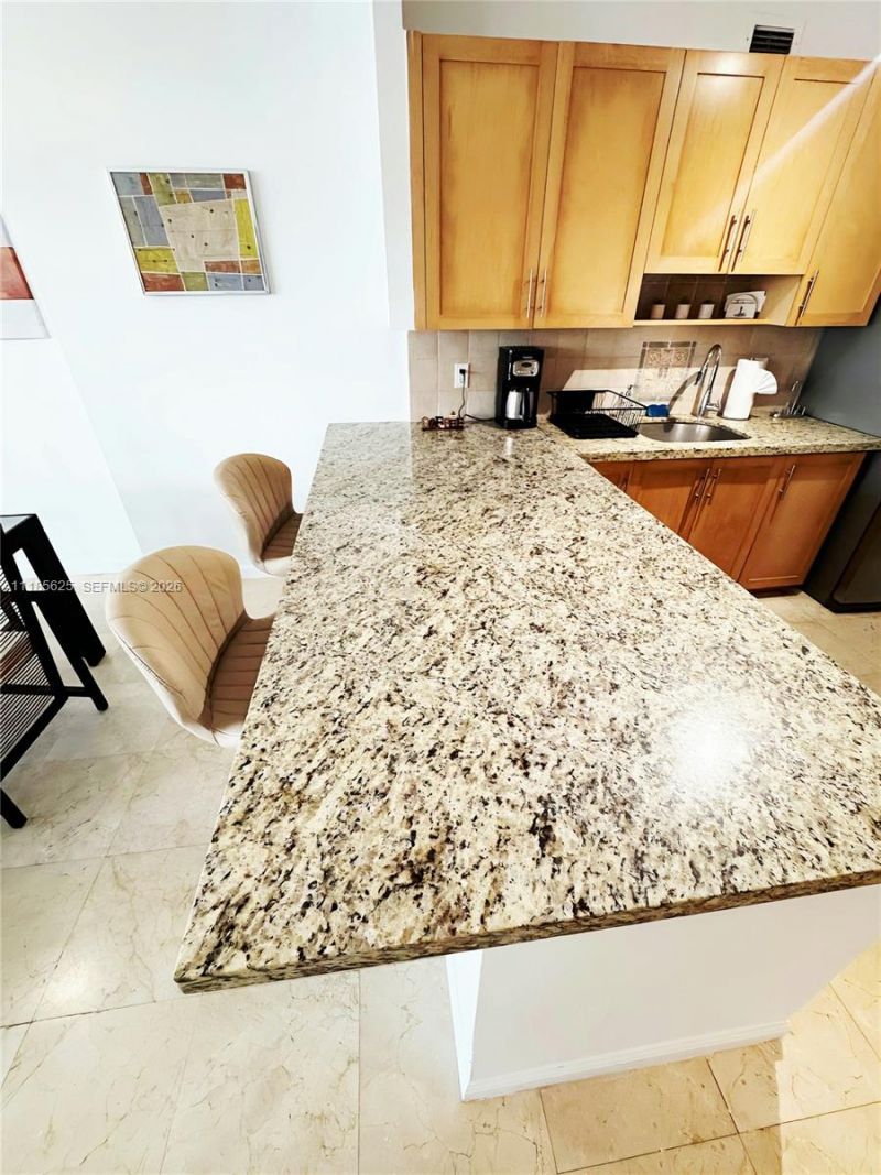 100 Lincoln Rd, Unit 1243, Miami Beach, FL 33139 Photo