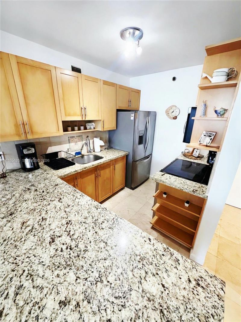 100 Lincoln Rd, Unit 1243, Miami Beach, FL 33139 Photo