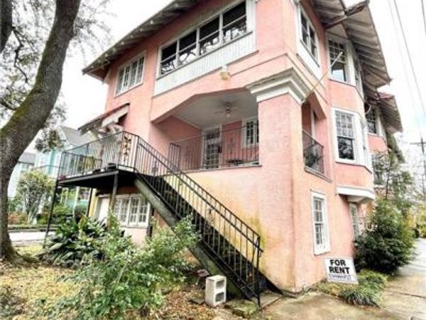 1215 VALMONT Street, New Orleans, LA 70118