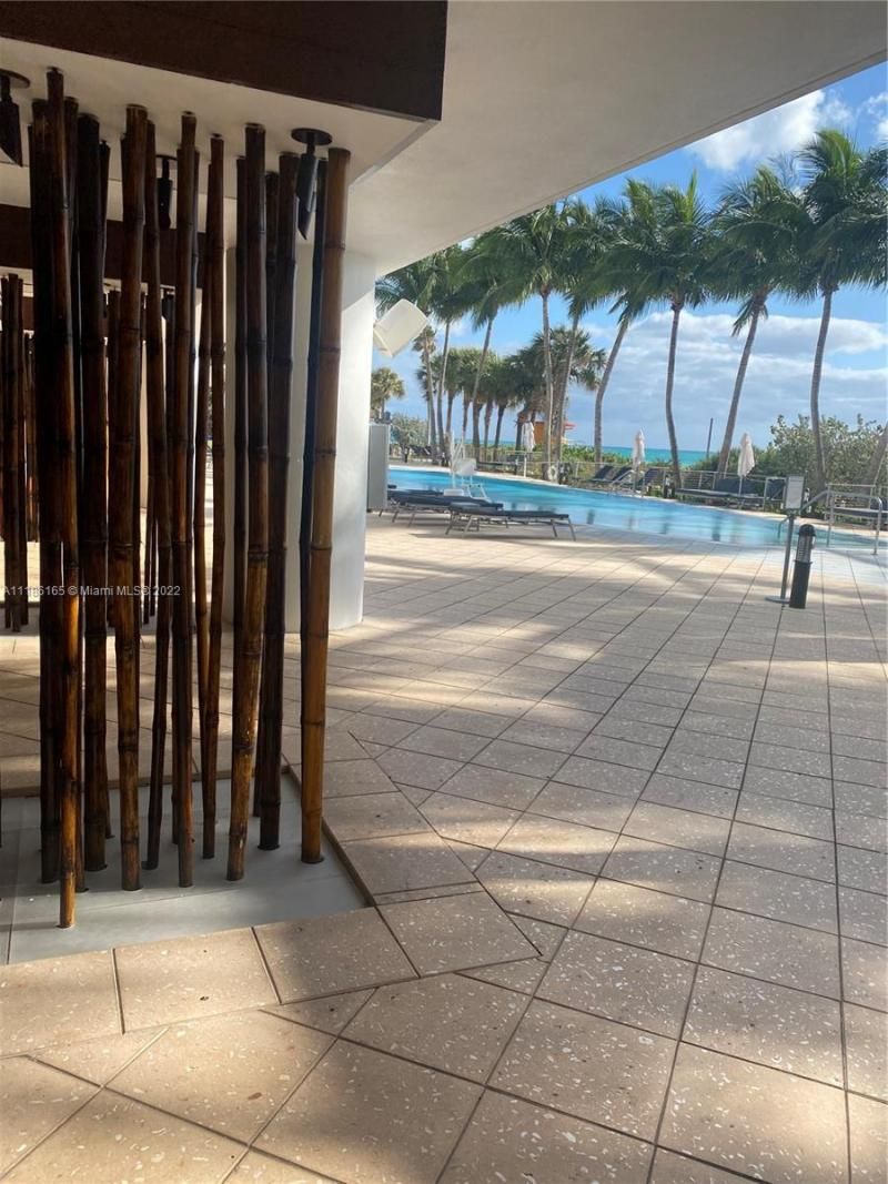 6801 Collins Ave, Unit 1102 (door, Miami Beach, FL 33141 Photo