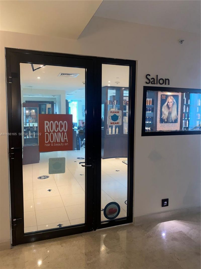 6801 Collins Ave, Unit 1102 (door, Miami Beach, FL 33141 Photo