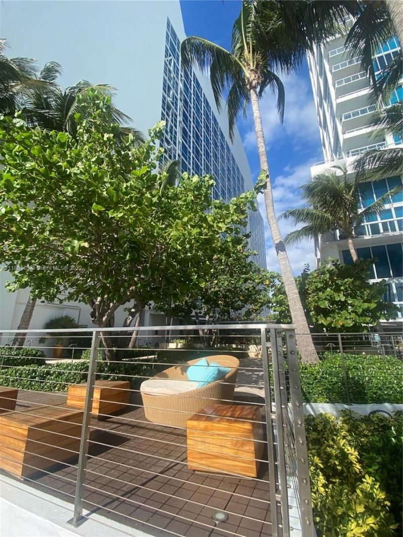 6801 Collins Ave, Unit 1102 (door, Miami Beach, FL 33141 Photo