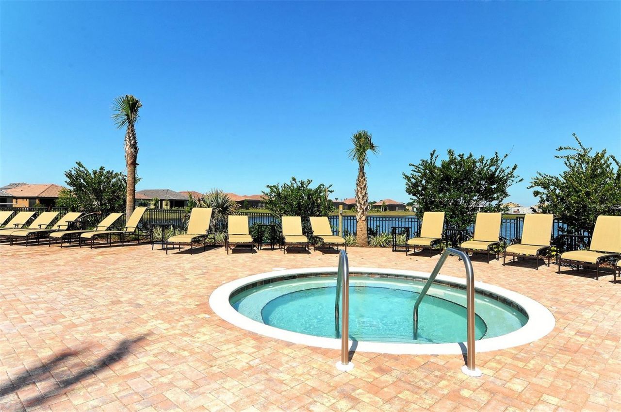 13823 Messina Loop, Unit 202, Bradenton, FL 34211 Photo