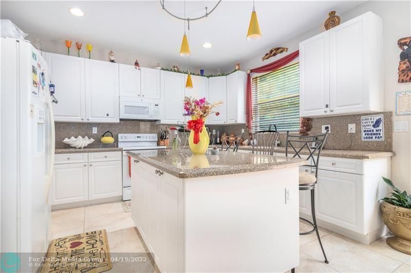 7635 19th Court, Pembroke Pines, FL 33024 Photo