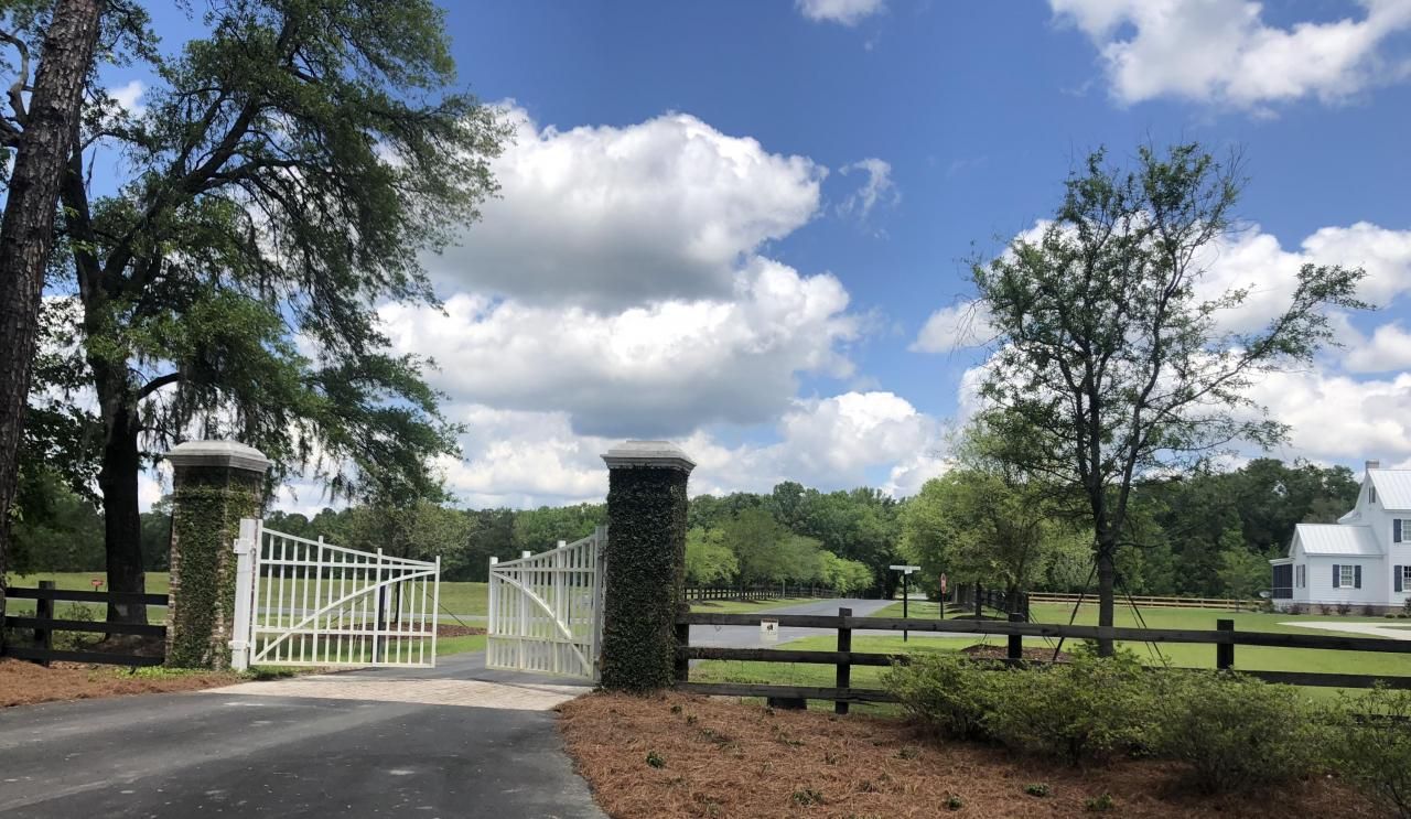 16 Leaning Oak Lane Photo 13