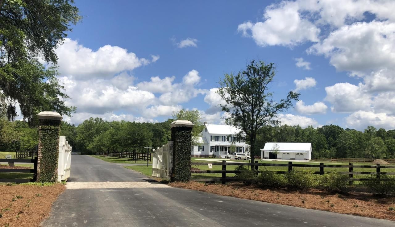 16 Leaning Oak Lane Photo 5