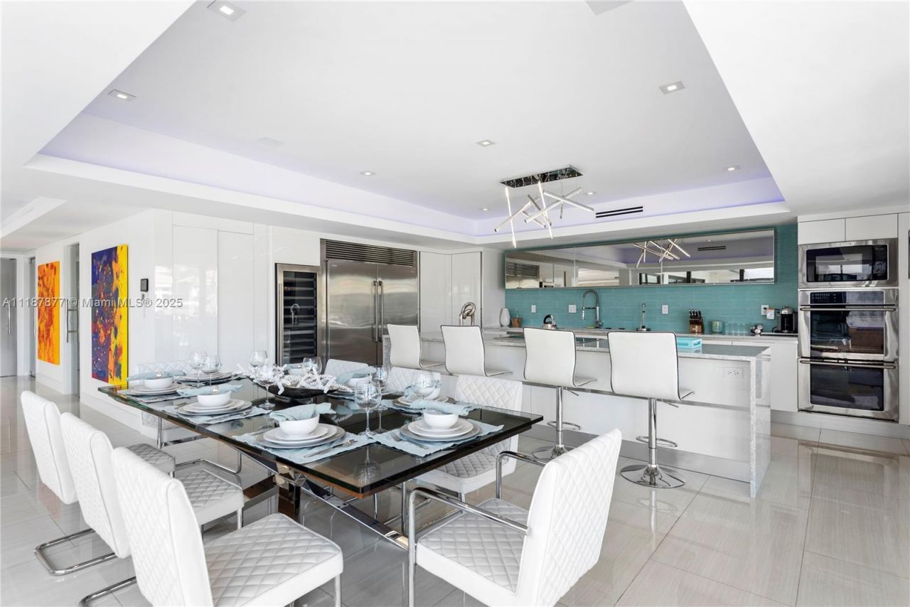 1025 Diplomat Pkwy, Hollywood, FL 33019 Photo