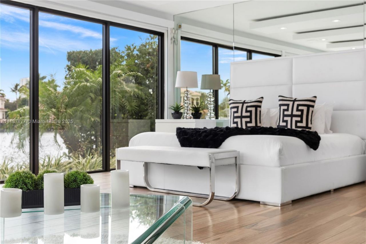 1025 Diplomat Pkwy, Hollywood, FL 33019 Photo