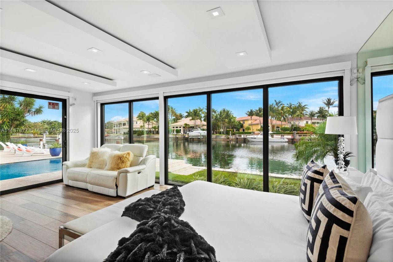 1025 Diplomat Pkwy, Hollywood, FL 33019 Photo