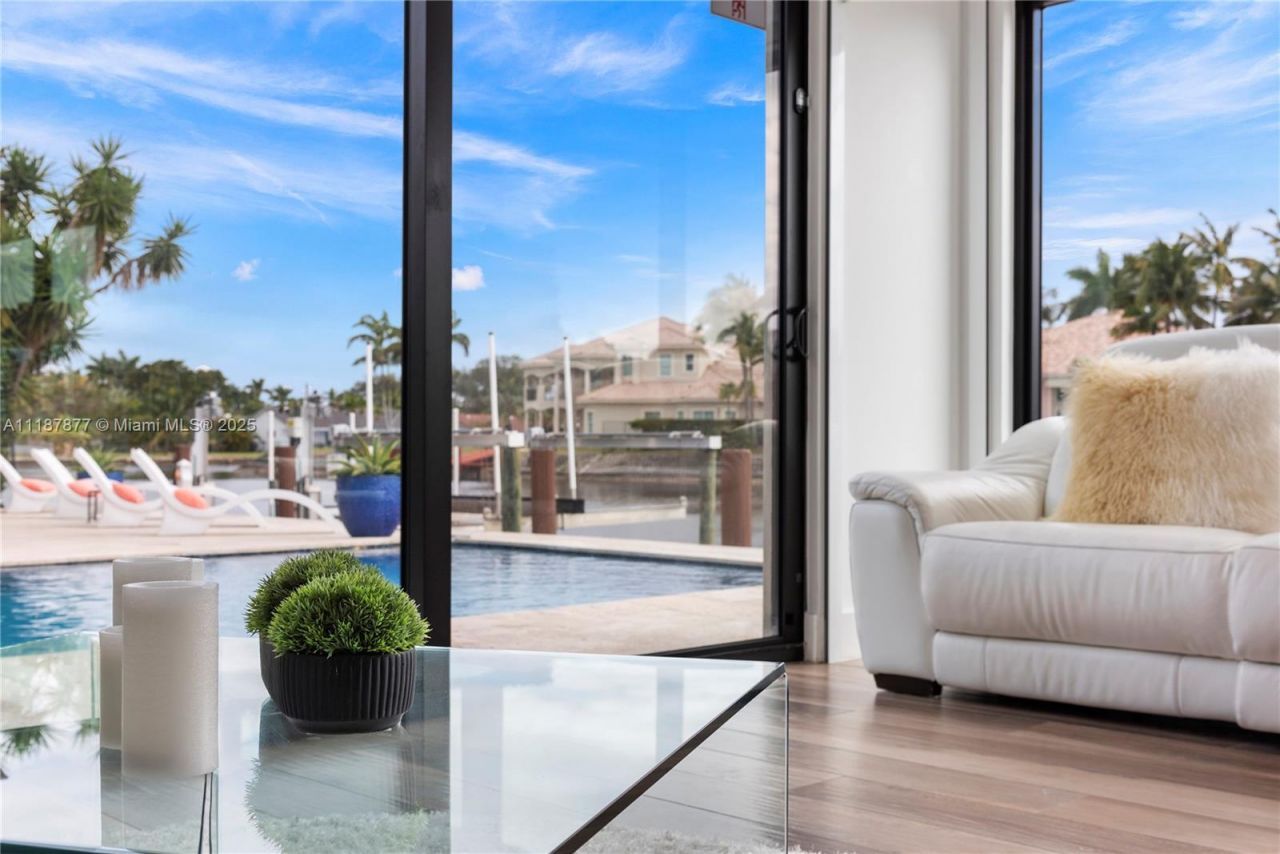 1025 Diplomat Pkwy, Hollywood, FL 33019 Photo