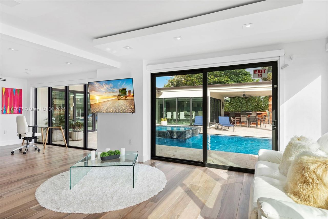 1025 Diplomat Pkwy, Hollywood, FL 33019 Photo