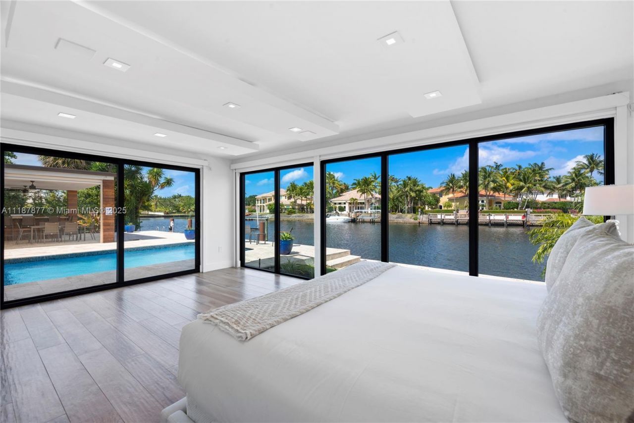 1025 Diplomat Pkwy, Hollywood, FL 33019 Photo