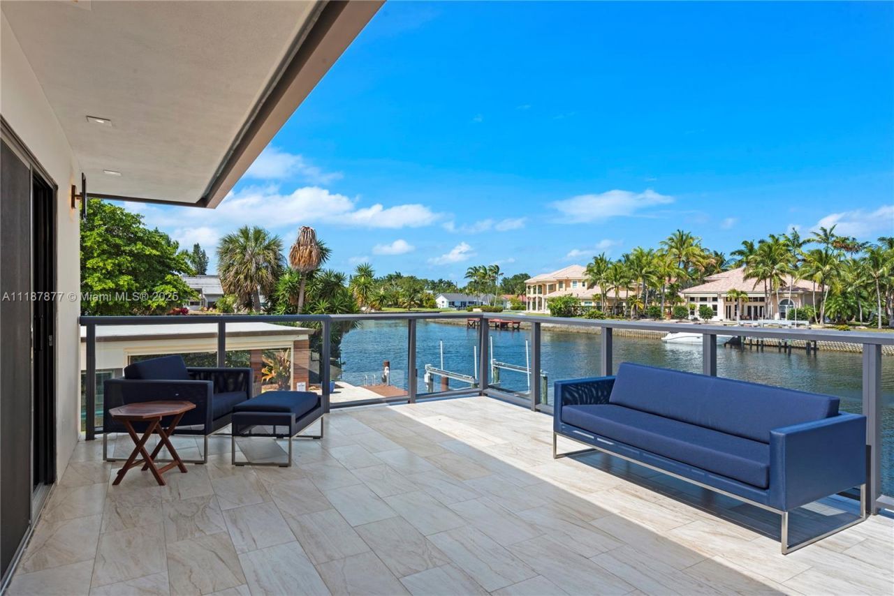 1025 Diplomat Pkwy, Hollywood, FL 33019 Photo