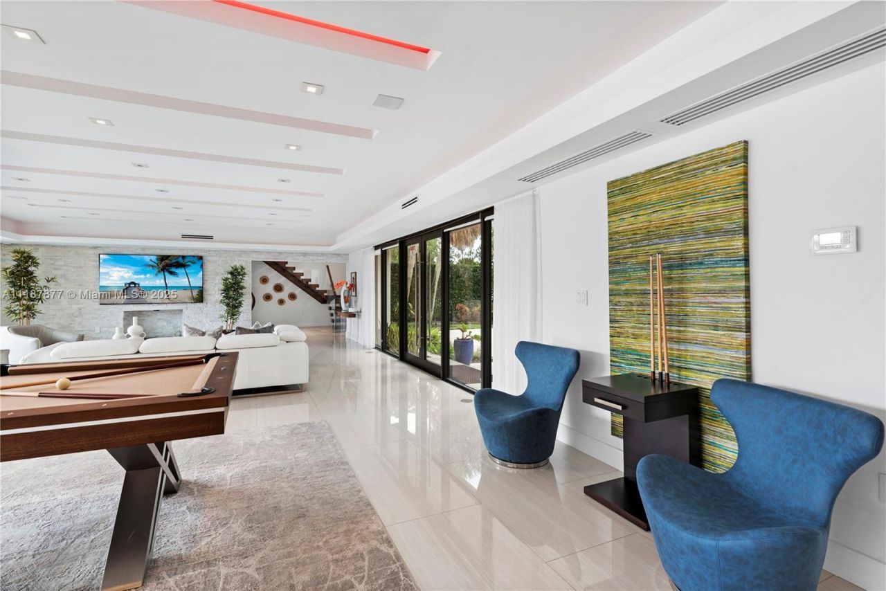 1025 Diplomat Pkwy, Hollywood, FL 33019 Photo