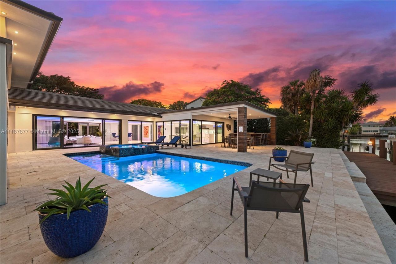 1025 Diplomat Pkwy, Hollywood, FL 33019 Photo