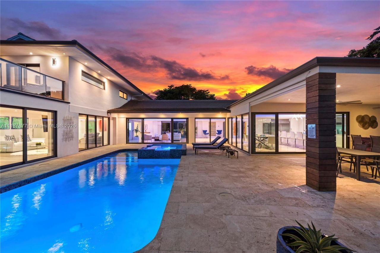 1025 Diplomat Pkwy, Hollywood, FL 33019 Photo