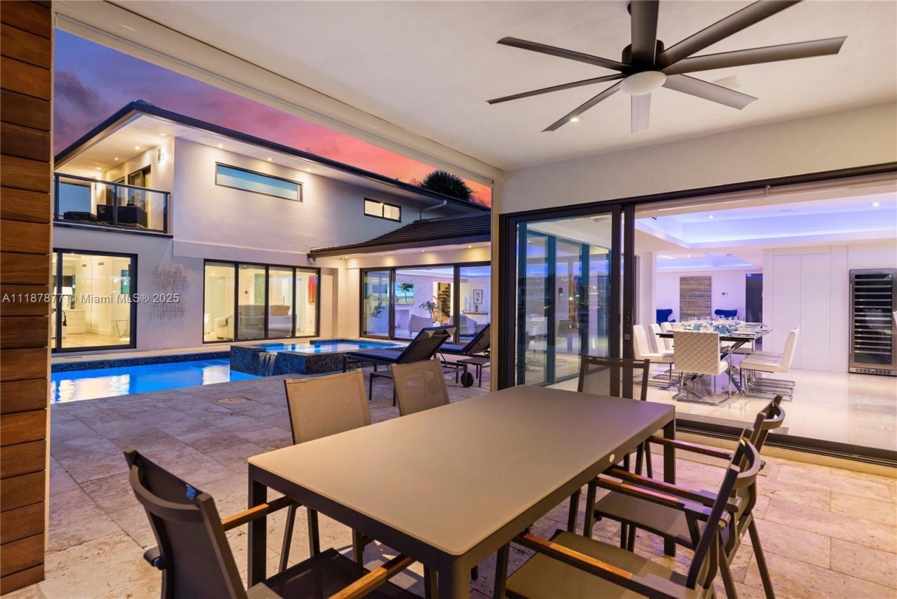 1025 Diplomat Pkwy, Hollywood, FL 33019 Photo