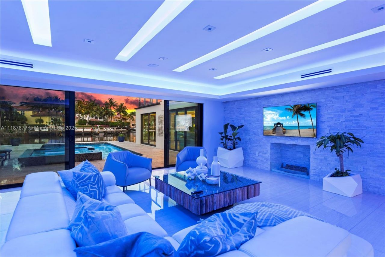 1025 Diplomat Pkwy, Hollywood, FL 33019 Photo