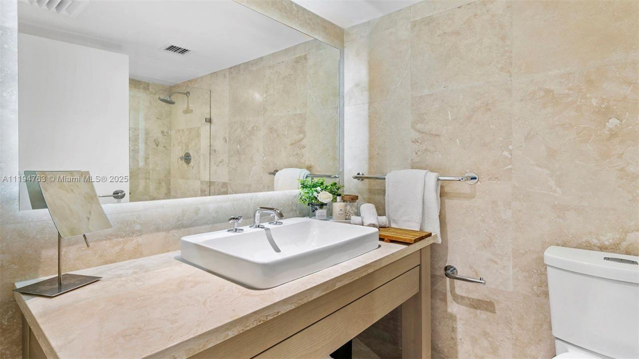 Please Call For Address, Unit 945, Miami Beach, FL 33139 Photo