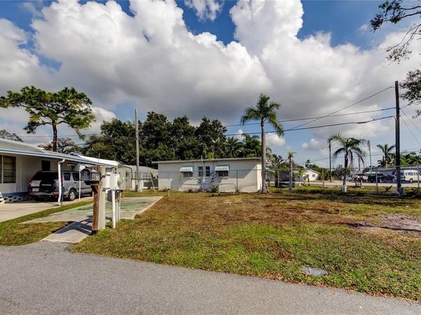 4677 66TH LANE N, Unit 1, ST PETERSBURG, FL 33709