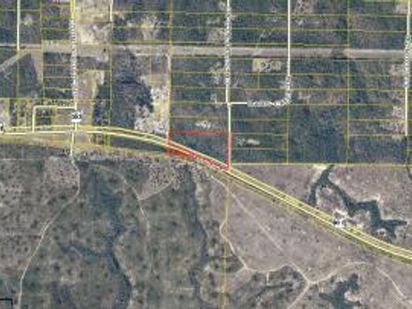 0 90, Crestview, FL 32539