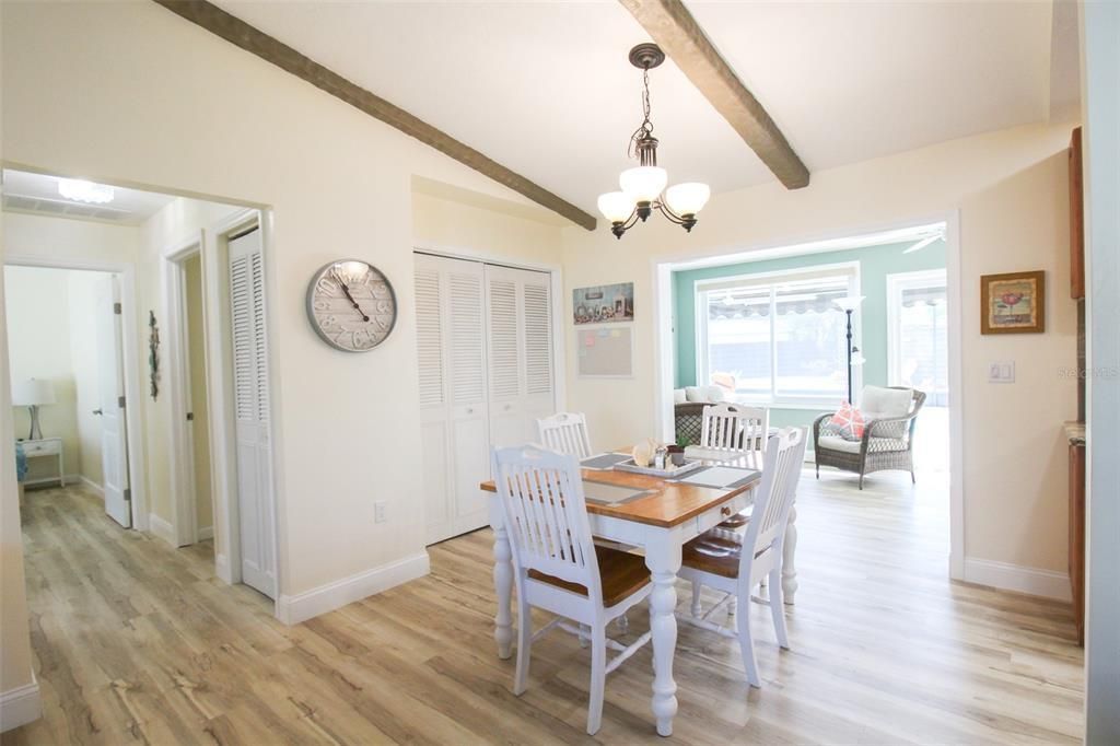 3852 Gatewood Drive, Sarasota, FL 34232 Photo