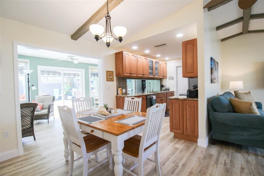 3852 Gatewood Drive, Sarasota, FL 34232 Photo